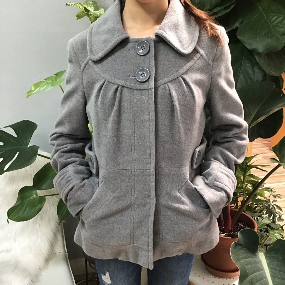 Girls gray winter coat - Picture 1 of 8